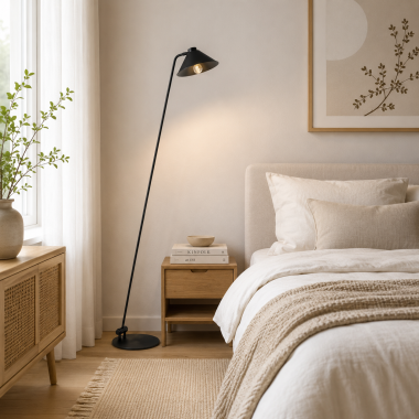 Czarna lampa podłogowa regulowana z włącznikiem żarówka E27 GABIAN 4999